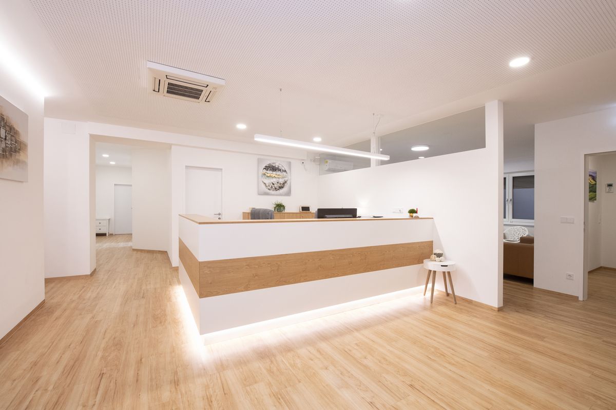 Bild des Eingangsbereiches der Praxis